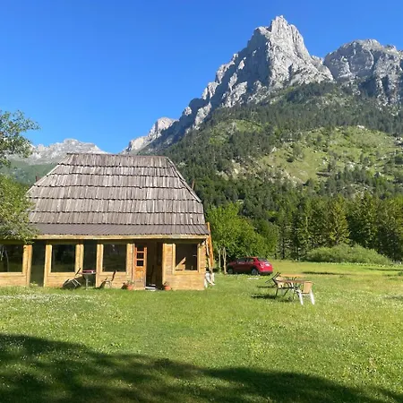 Bujtina 2 Campsite