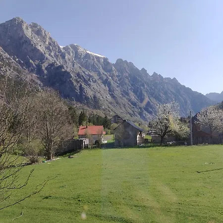 Bujtina 2 Campsite Valbone