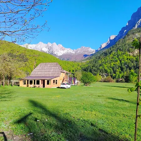 Bujtina 2 Campsite